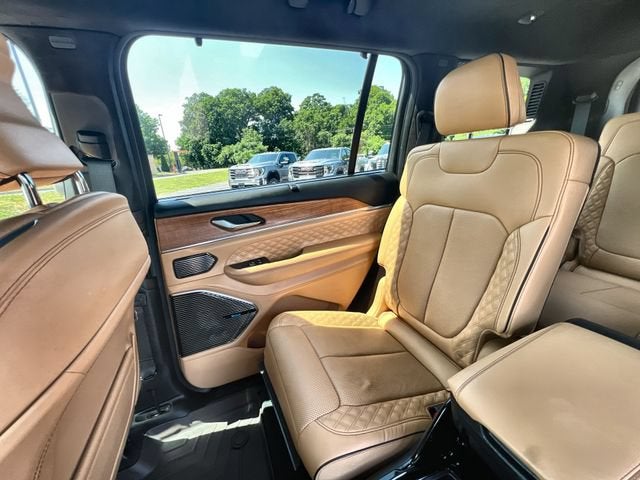 2025 Jeep Grand Cherokee L Summit Reserve 4x4