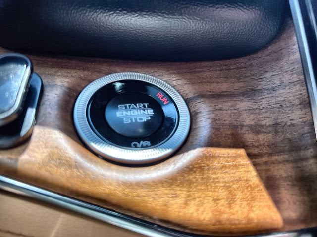 2025 Jeep Grand Cherokee L Summit Reserve 4x4