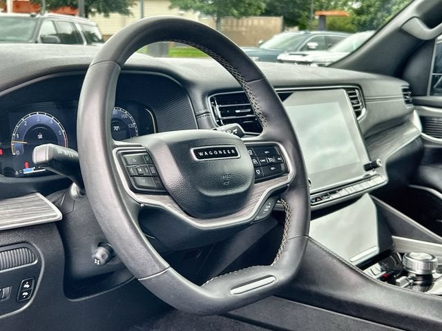 2024 Jeep Wagoneer L Series II - Photo 17