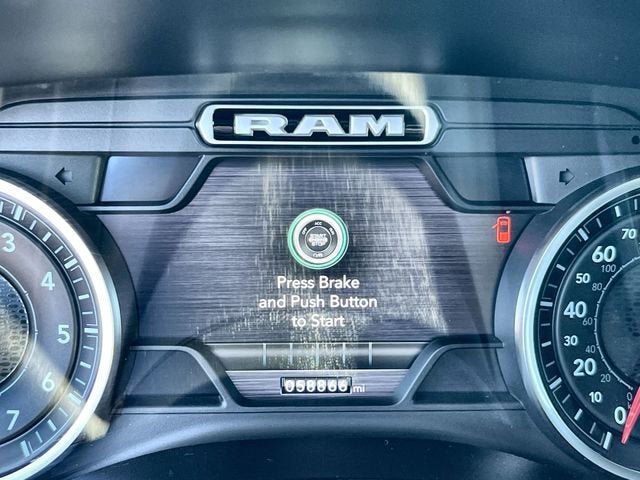 2019 RAM 1500 Big Horn/Lone Star Crew Cab 4x4 5'7" Box