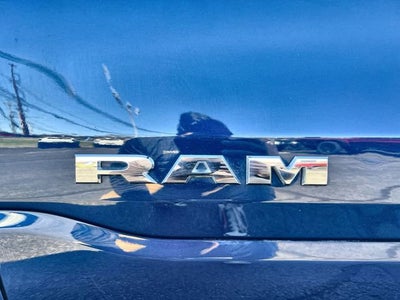 2019 RAM 1500 Big Horn/Lone Star Crew Cab 4x4 5'7" Box