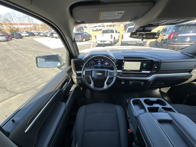 2022 Chevrolet Silverado 1500 LT (2FL)