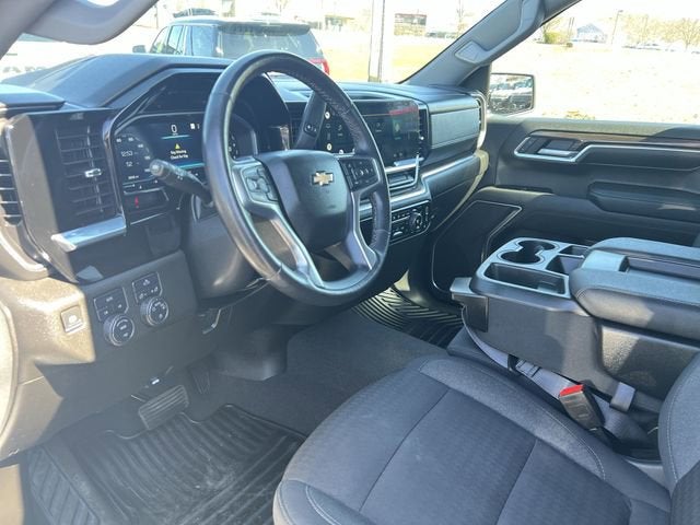 2022 Chevrolet Silverado 1500 LT (2FL)