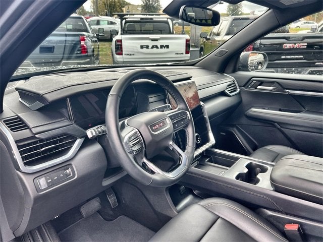 2024 GMC Acadia Elevation