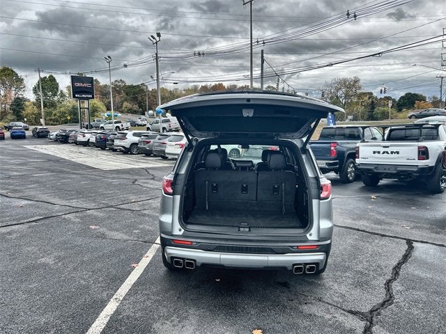 2024 GMC Acadia Elevation