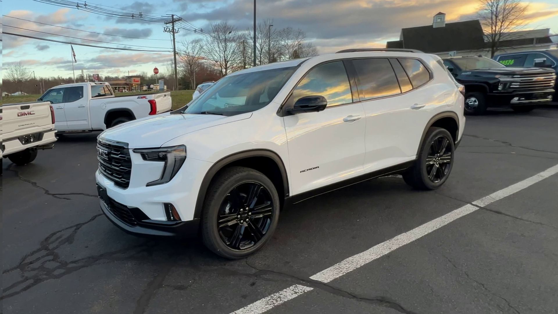2026 GMC Acadia Elevation