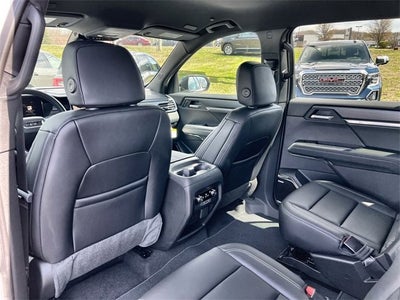 2025 GMC Acadia Elevation