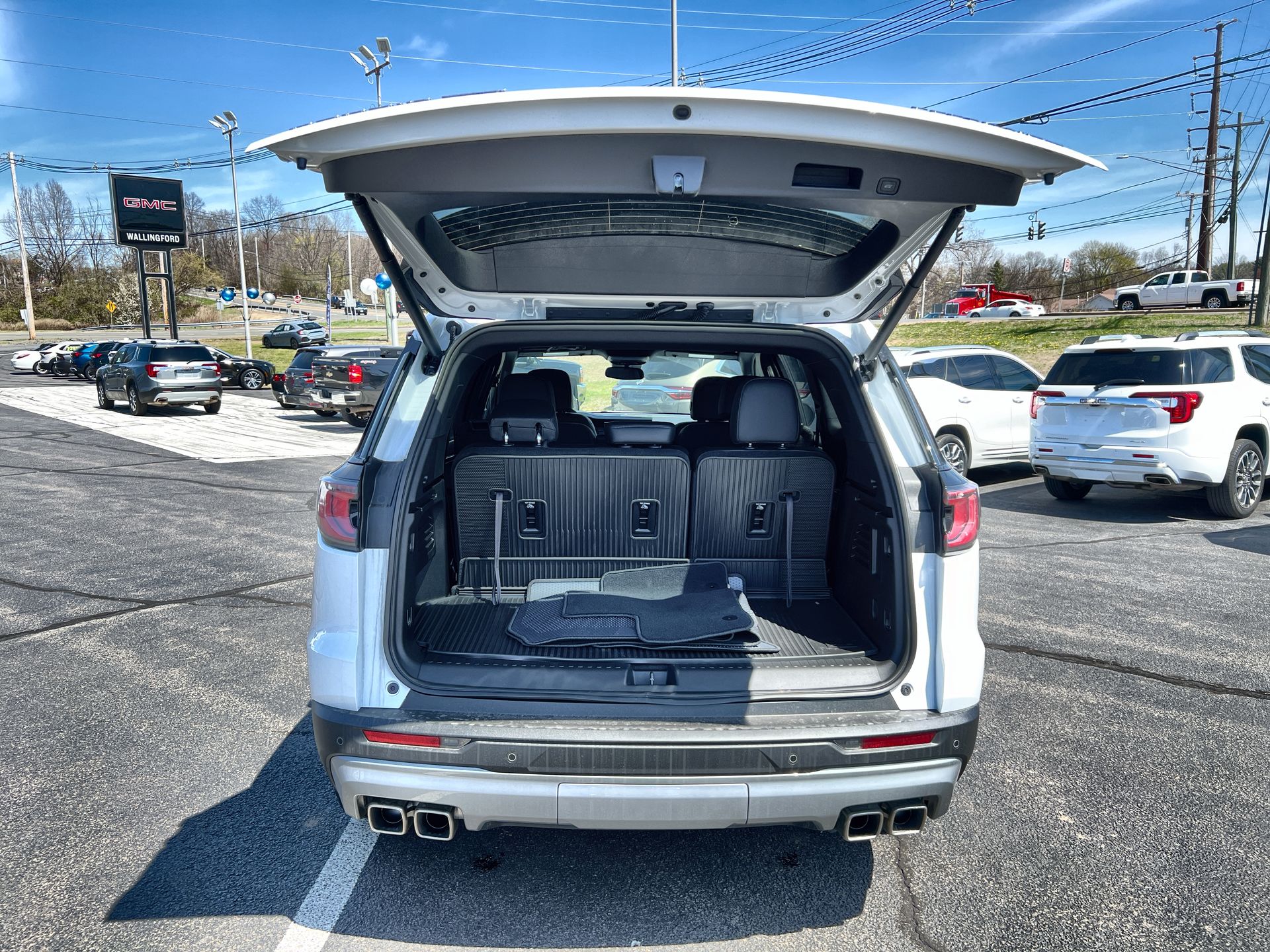 2025 GMC Acadia Elevation