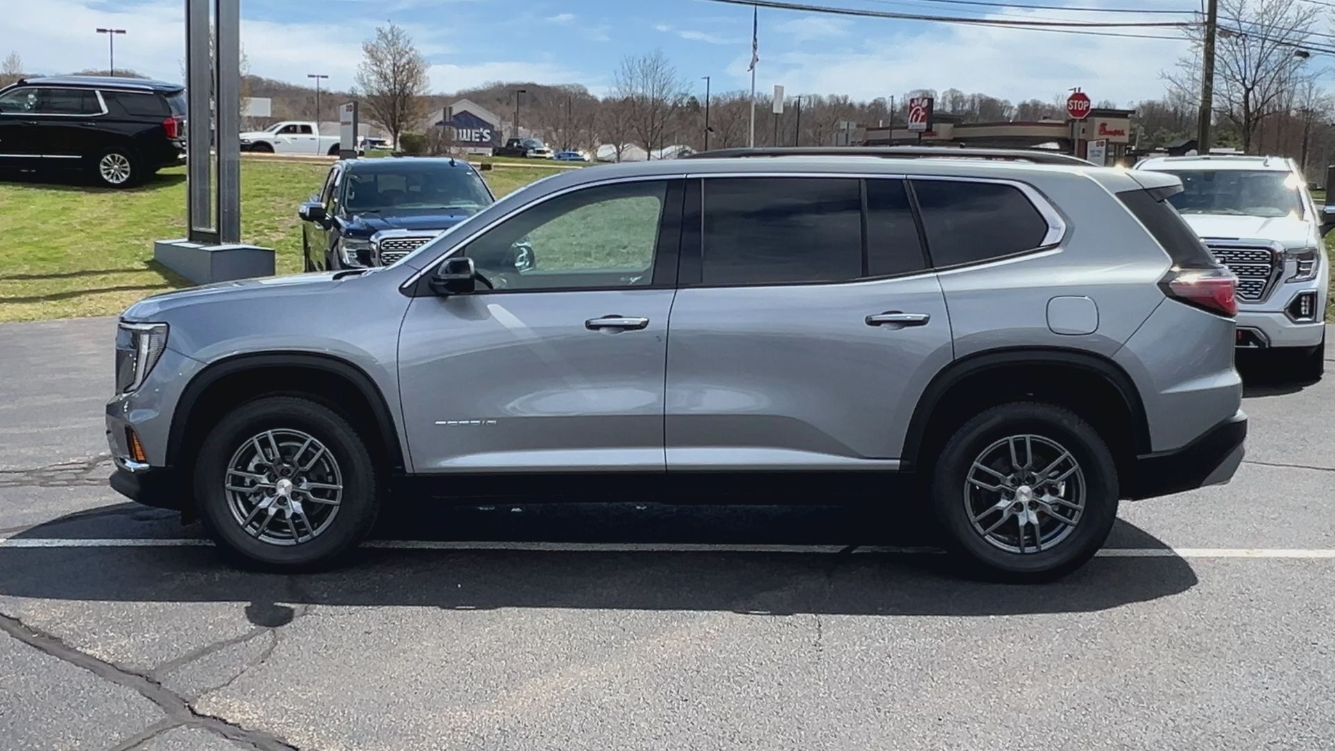 2025 GMC Acadia Elevation