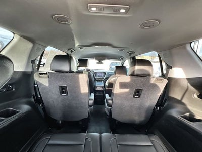 2022 GMC Acadia SLT
