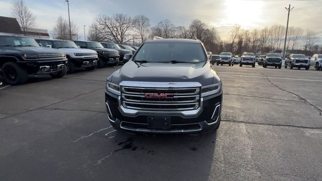 2022 GMC Acadia SLT