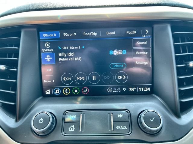 2023 GMC Acadia Denali