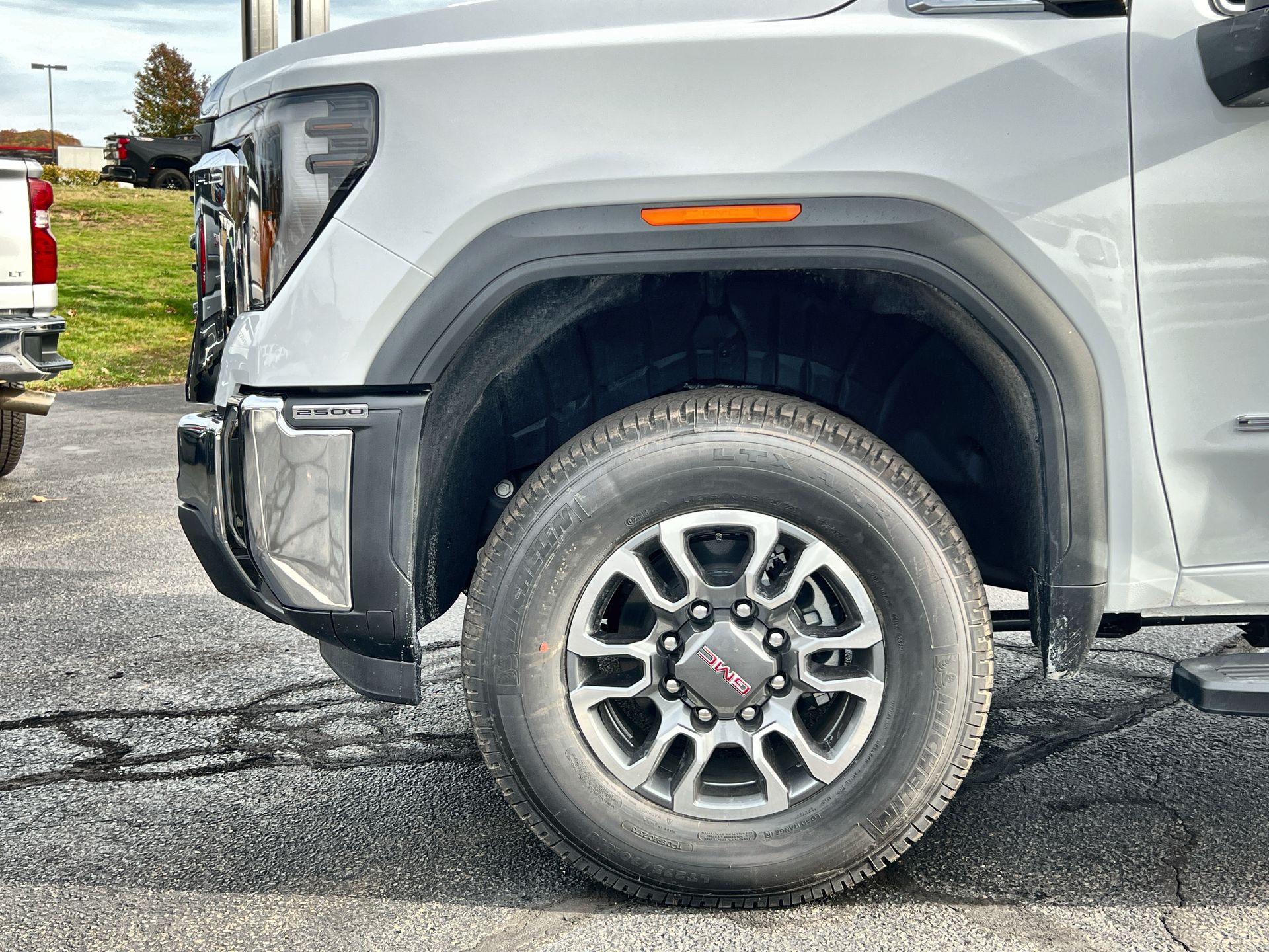 2026 GMC Sierra 2500 HD SLE