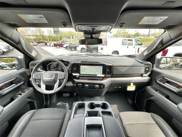 2025 GMC Sierra 1500 SLE