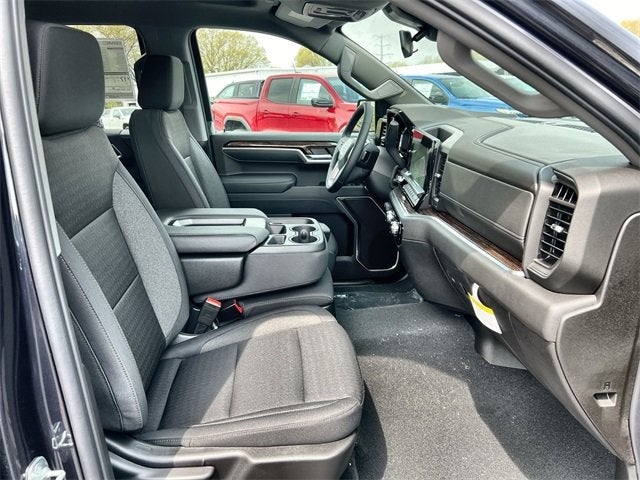 2025 GMC Sierra 1500 SLE