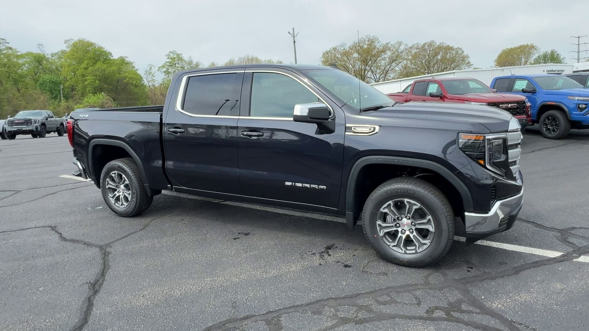 2025 GMC Sierra 1500 SLE