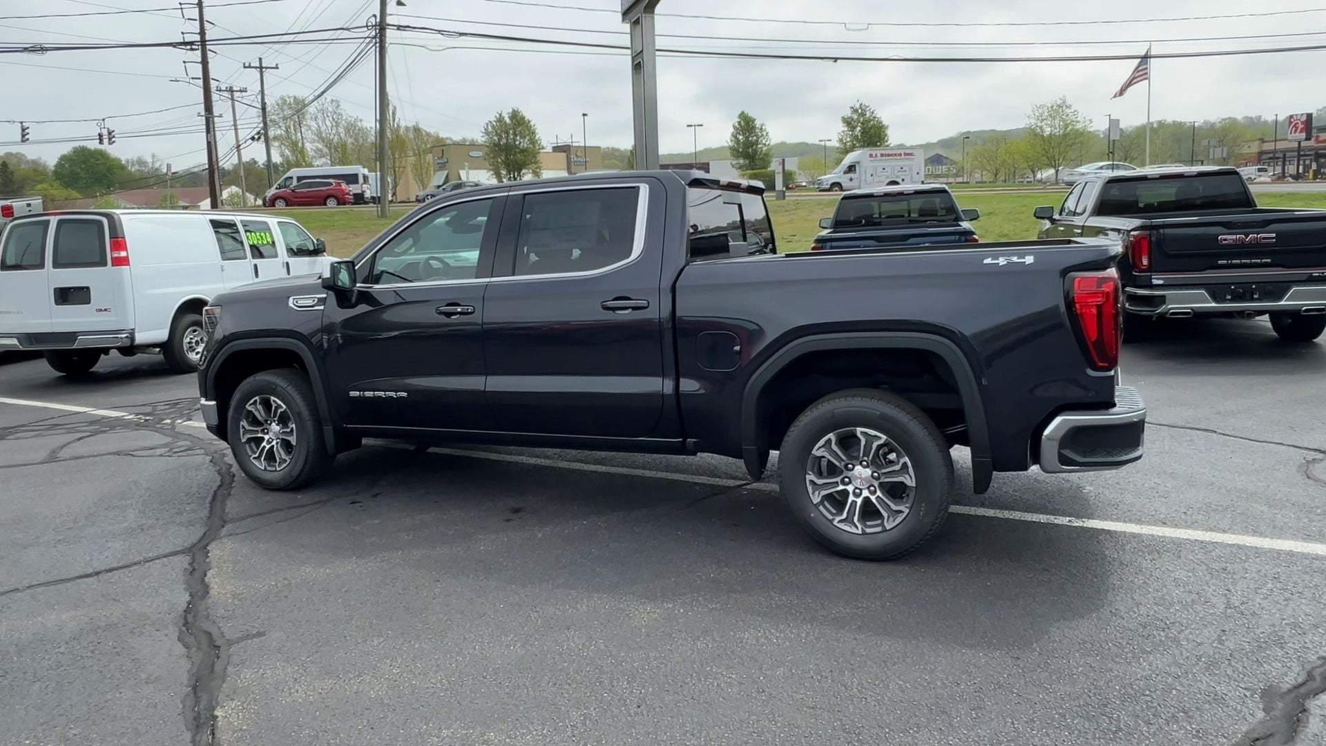 2025 GMC Sierra 1500 SLE