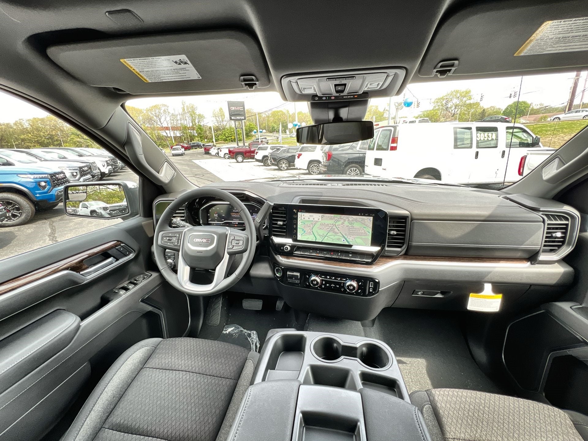 2025 GMC Sierra 1500 SLE