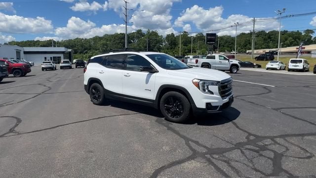 2023 GMC Terrain AT4