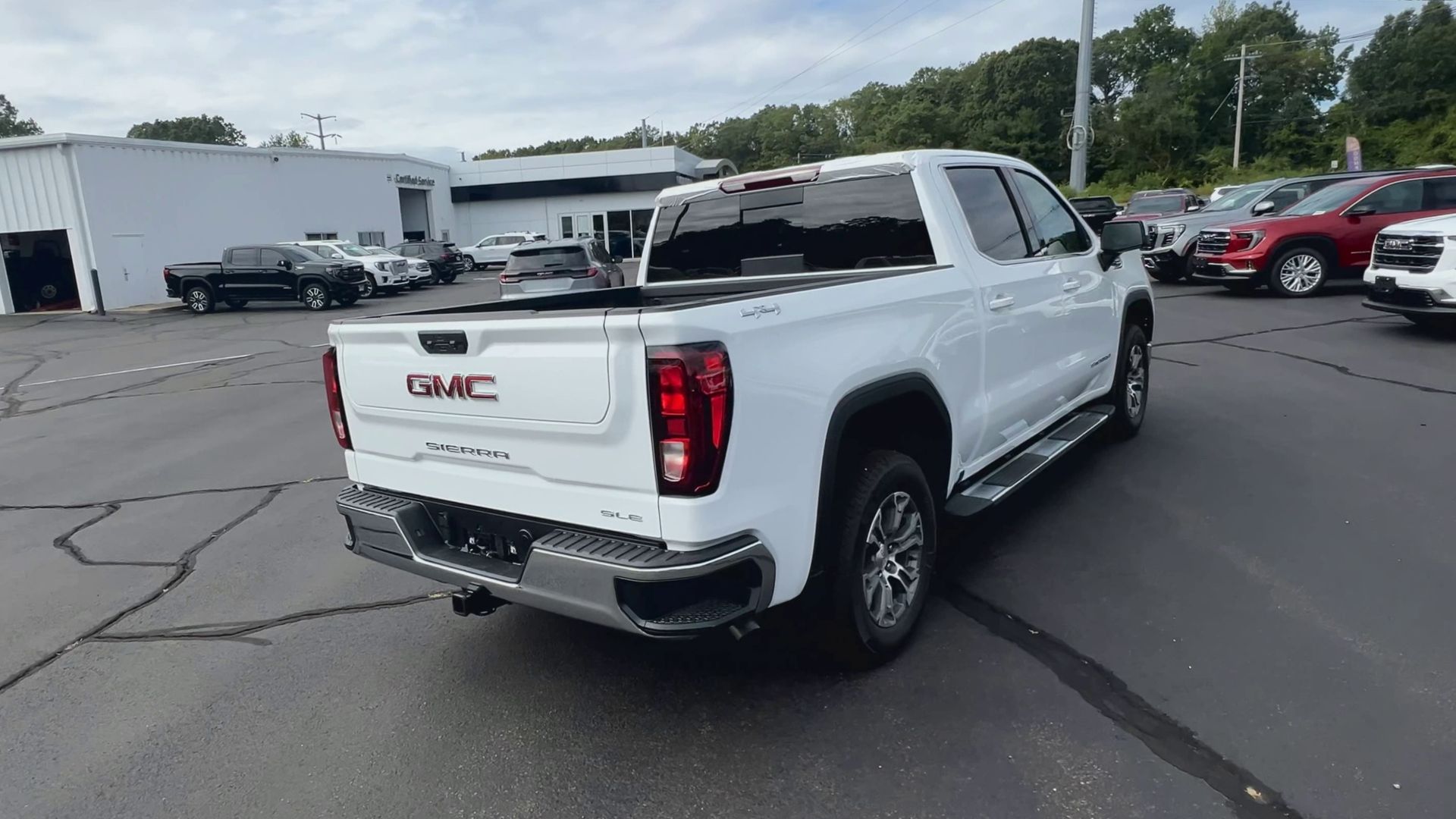 2026 GMC Sierra 1500 SLE