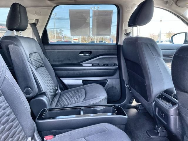 2022 Nissan Pathfinder SV 4WD