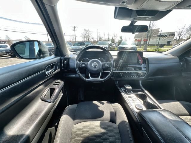 2022 Nissan Pathfinder SV 4WD