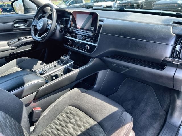 2022 Nissan Pathfinder SV 4WD