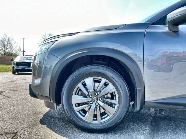 2022 Nissan Pathfinder SV 4WD