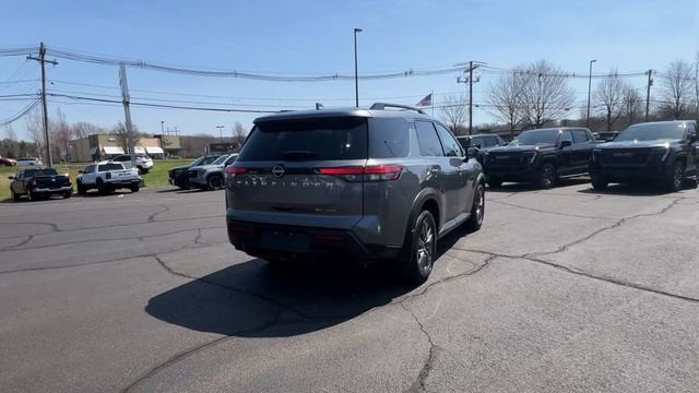 2022 Nissan Pathfinder SV 4WD