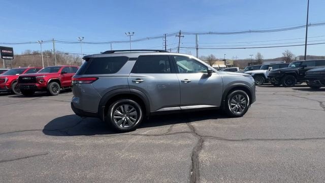 2022 Nissan Pathfinder SV 4WD