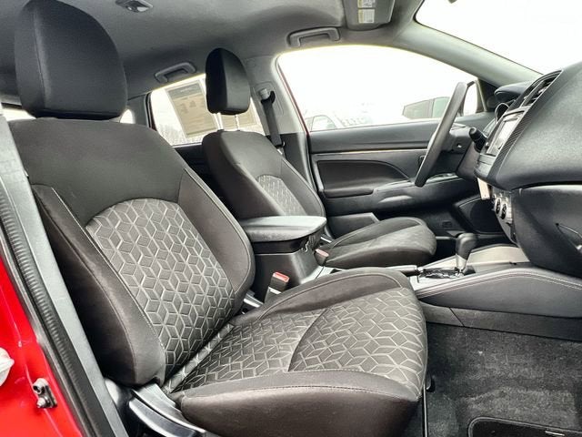 2024 Mitsubishi Outlander Sport S