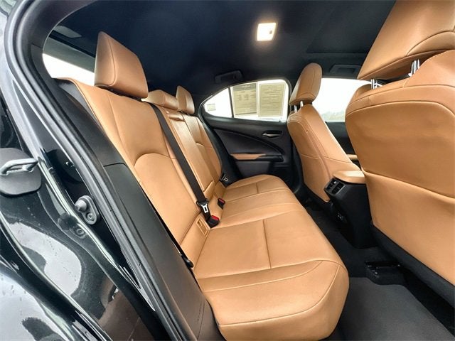 2023 Lexus UX 250h Premium