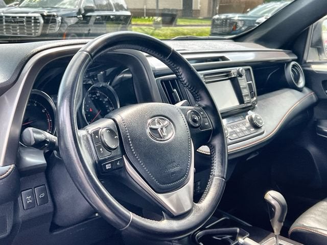 2016 Toyota RAV4 SE