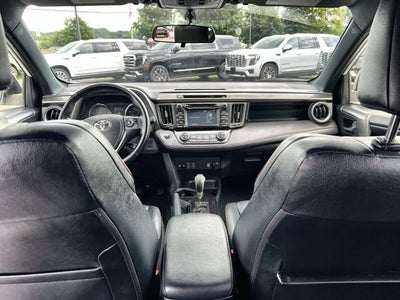 2016 Toyota RAV4 SE