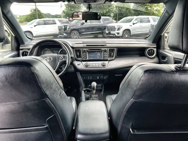 2016 Toyota RAV4 SE