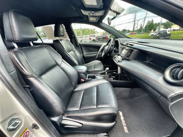2016 Toyota RAV4 SE