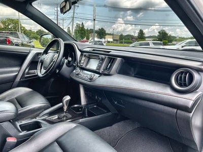 2016 Toyota RAV4 SE