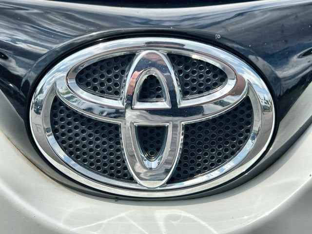 2016 Toyota RAV4 SE