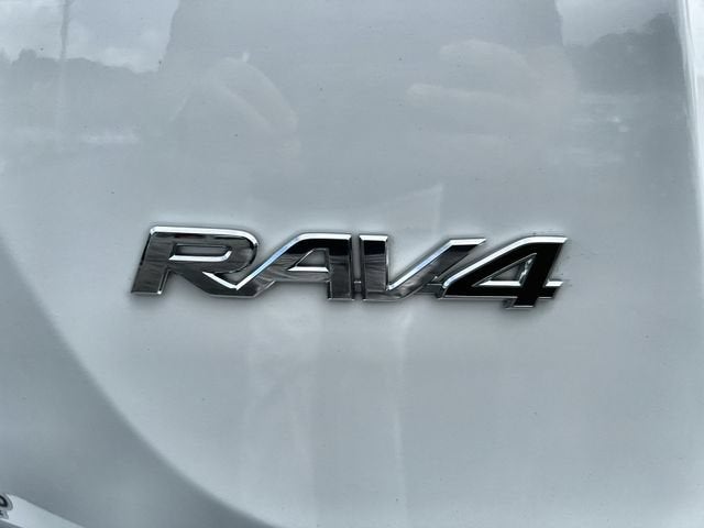 2016 Toyota RAV4 SE