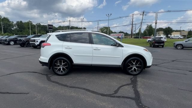 2016 Toyota RAV4 SE
